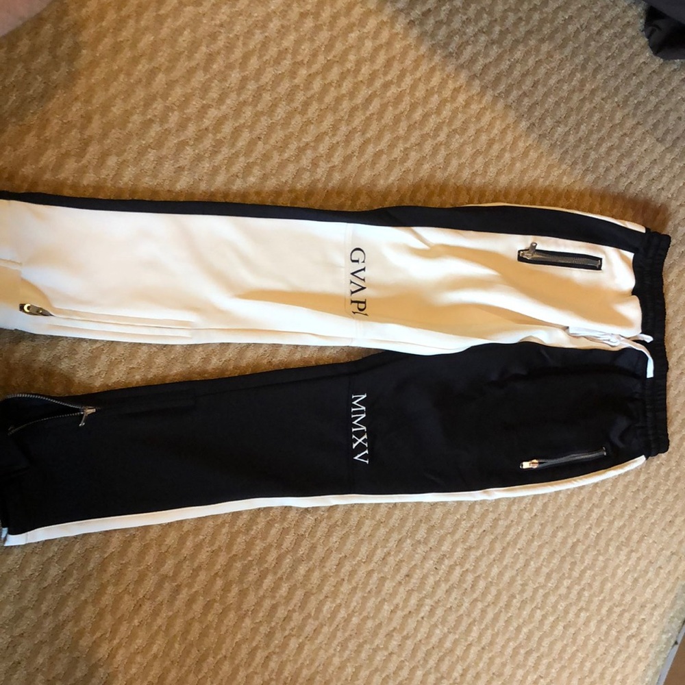 Like New Gvapi Sweats